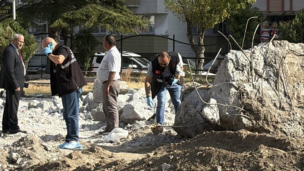 Tüyler ürperten olay! Yıkım çalışması yapılırken bulundu 5